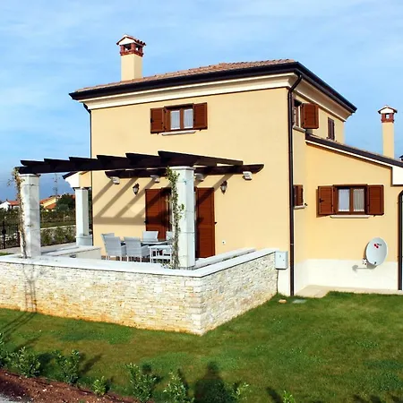 Ferienhaus Family Friendly House With A Swimming Pool Kanfanar, Central Istria - Sredisnja Istra - 7330 Kanfanar