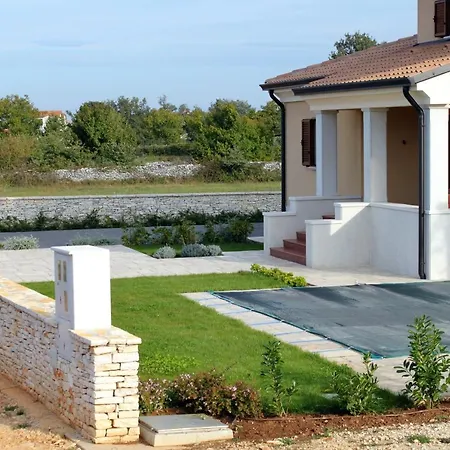 Family Friendly House With A Swimming Pool Kanfanar, Central Istria - Sredisnja Istra - 7330 Ferienhaus Kanfanar