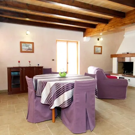 Family Friendly House With A Swimming Pool Kanfanar, Central Istria - Sredisnja Istra - 7330 Ferienhaus