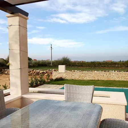 Family Friendly House With A Swimming Pool Kanfanar, Central Istria - Sredisnja Istra - 7330