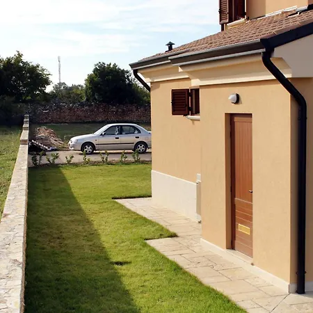 Family Friendly House With A Swimming Pool Kanfanar, Central Istria - Sredisnja Istra - 7330 Ferienhaus